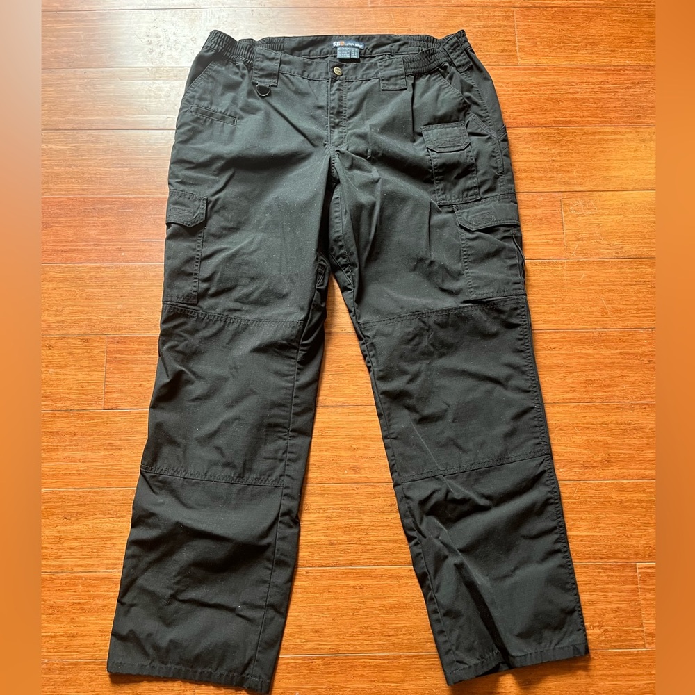Women/Men’s black 5.11 tactical pants